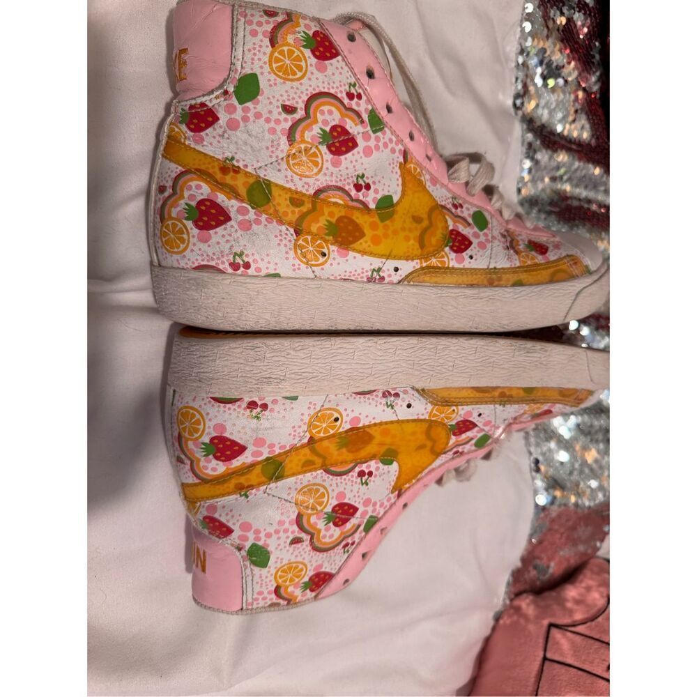 Nike blazer mid premium GS strawberry shortcake high Top Fashion Sneaker sz 6y